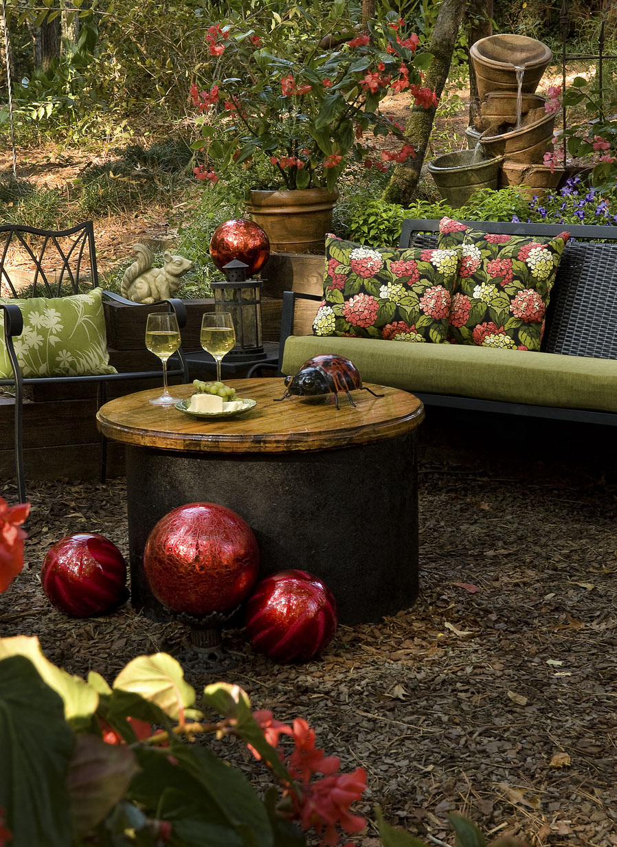 Outdoor Decorating At Its FINEST! | Decorating Den Interiors Blog